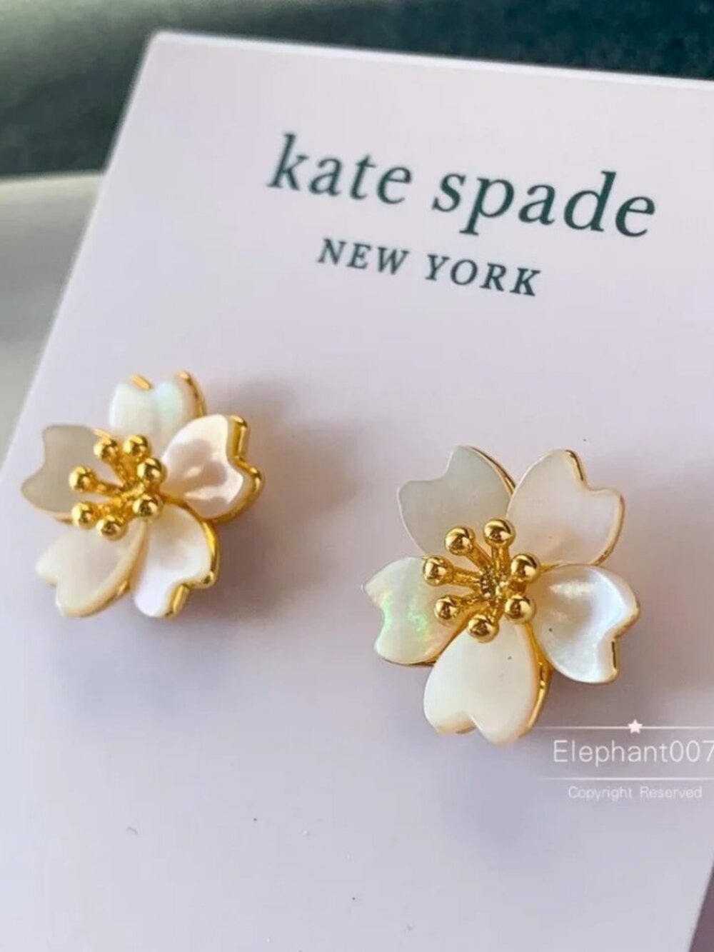 Kate Spade New York Mother of Pearl Flower Stud Earrings Gold Tone Floral - Picture 2 of 3